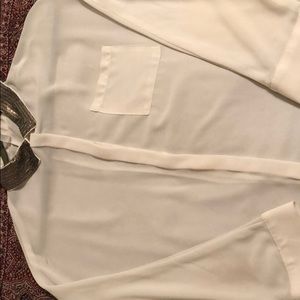 Size:L off white sequin quarter sleeve blouse